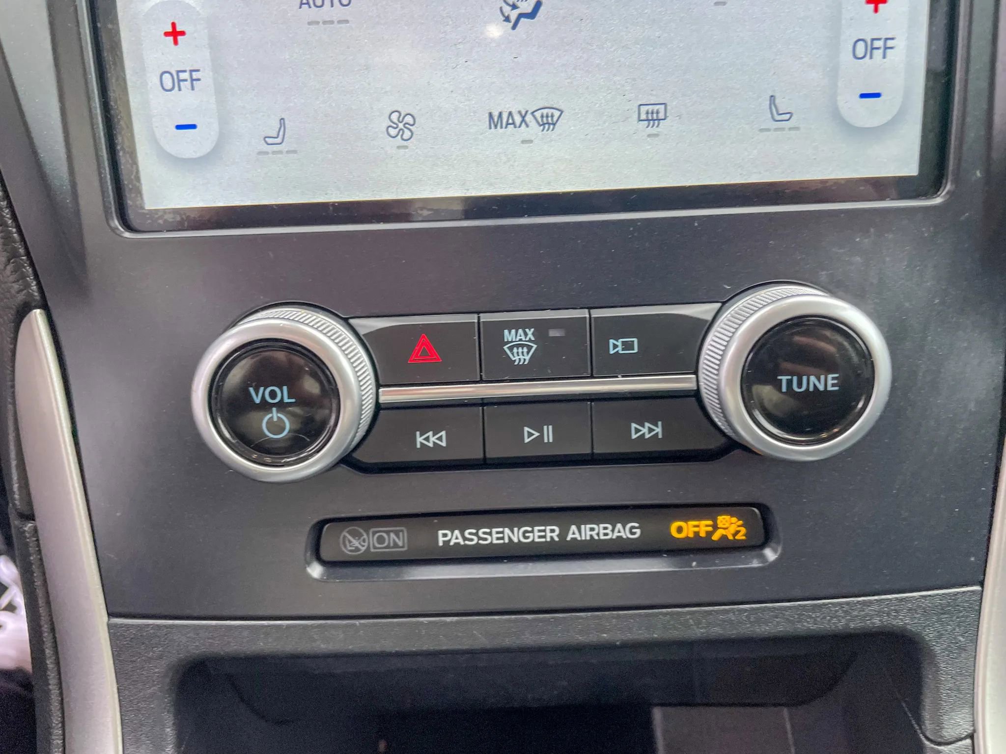 Used 2021 Ford Edge SEL w/ Cargo Accessory Package image 20