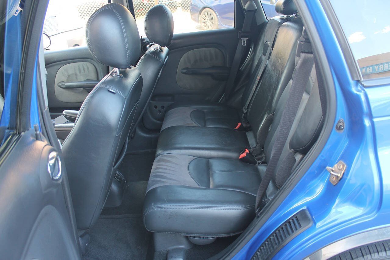 Used 2004 Chrysler PT Cruiser Limited FWD image 24