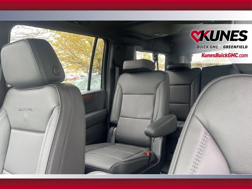 New 2026 GMC Yukon XL Denali w/ Sun & Power Step Package AWD/4WD image 33