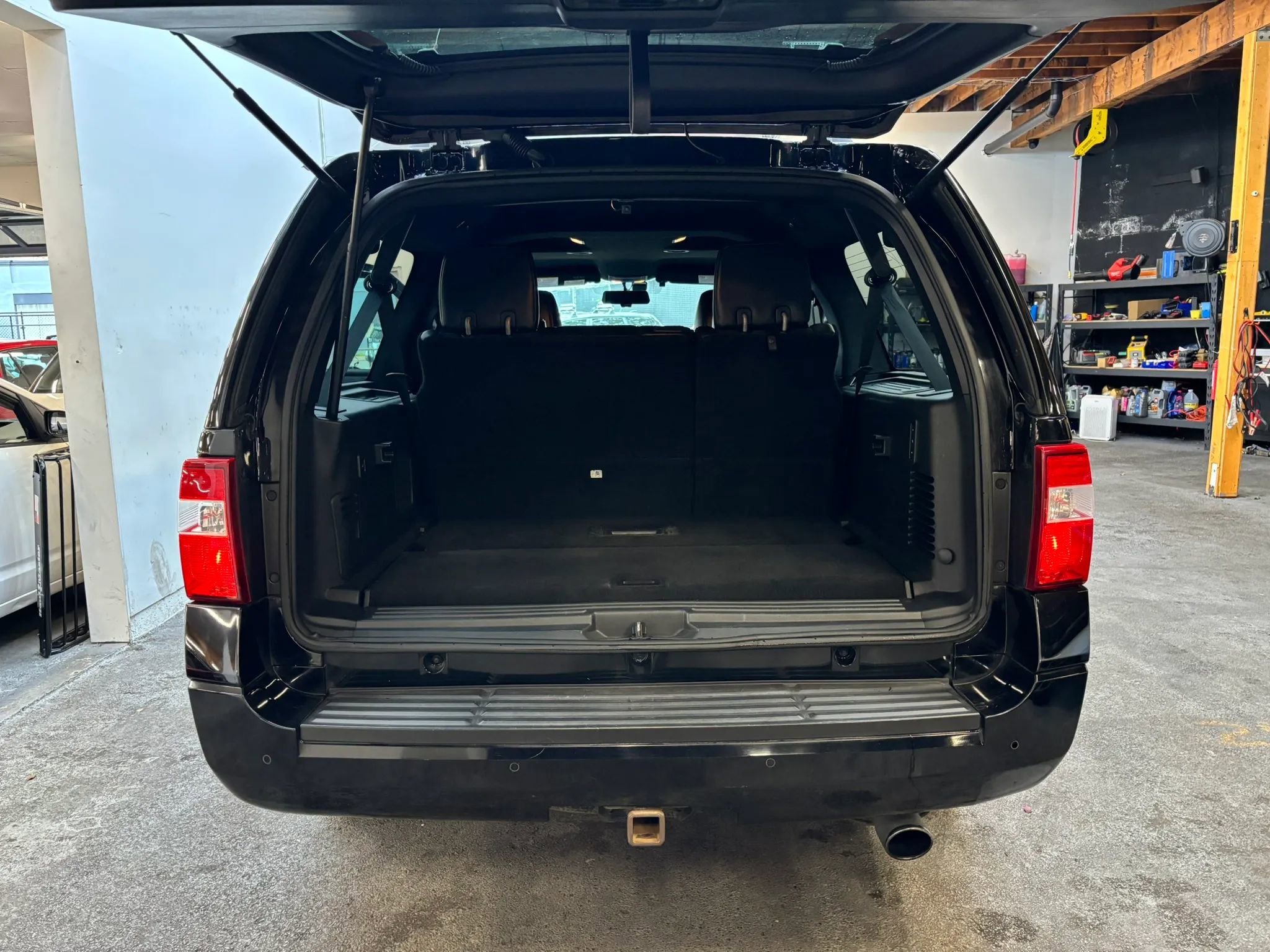 Used 2017 Ford Expedition EL Limited AWD/4WD image 27