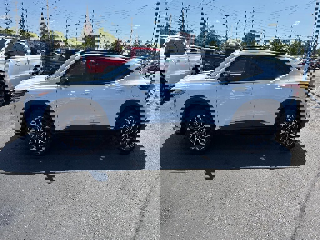 New 2025 Chevrolet Trax RS w/ Driver Confidence Package image 4