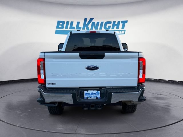 Used 2024 Ford F350 XLT AWD/4WD image 4