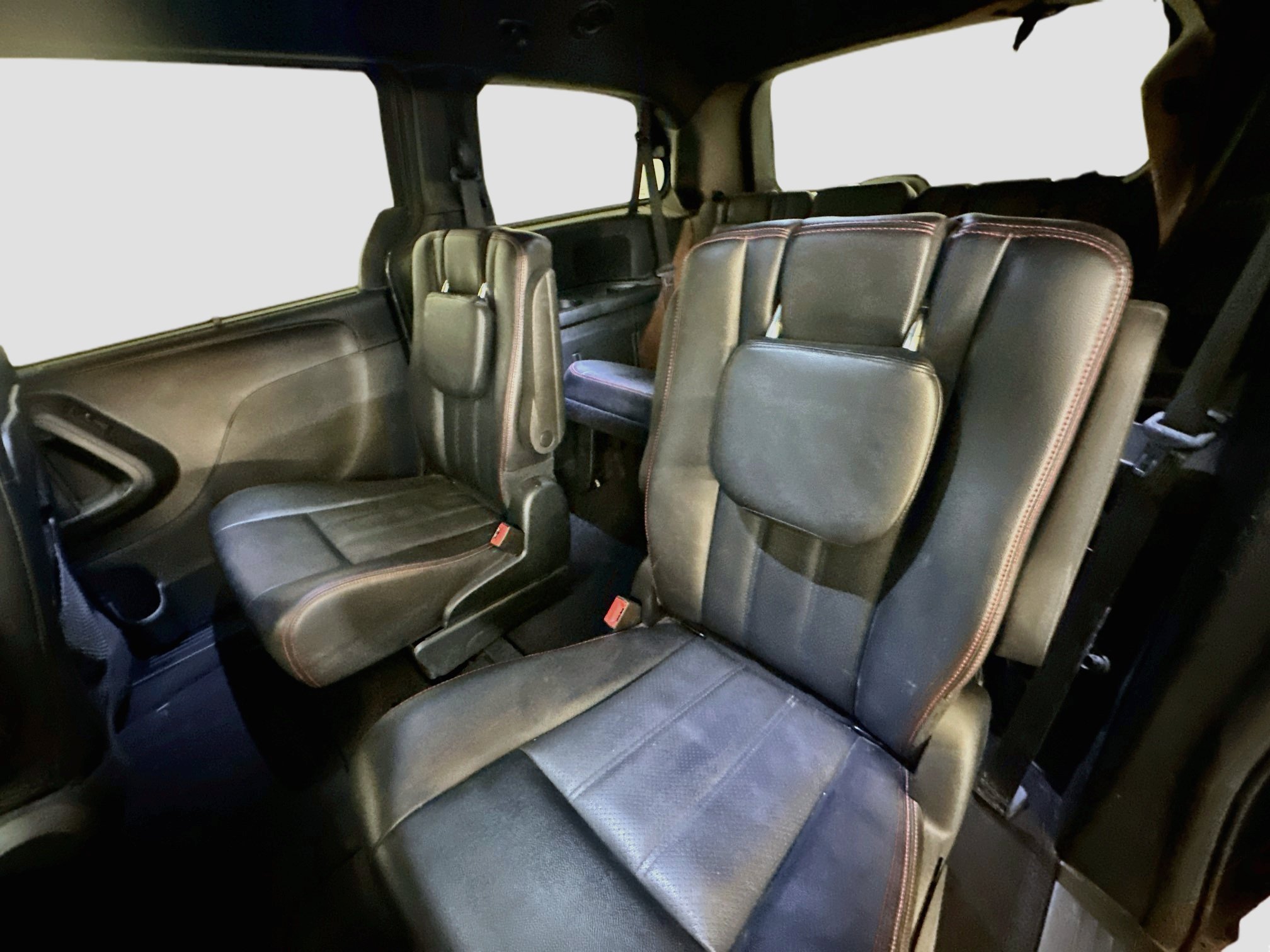 Used 2018 Dodge Grand Caravan GT FWD image 28