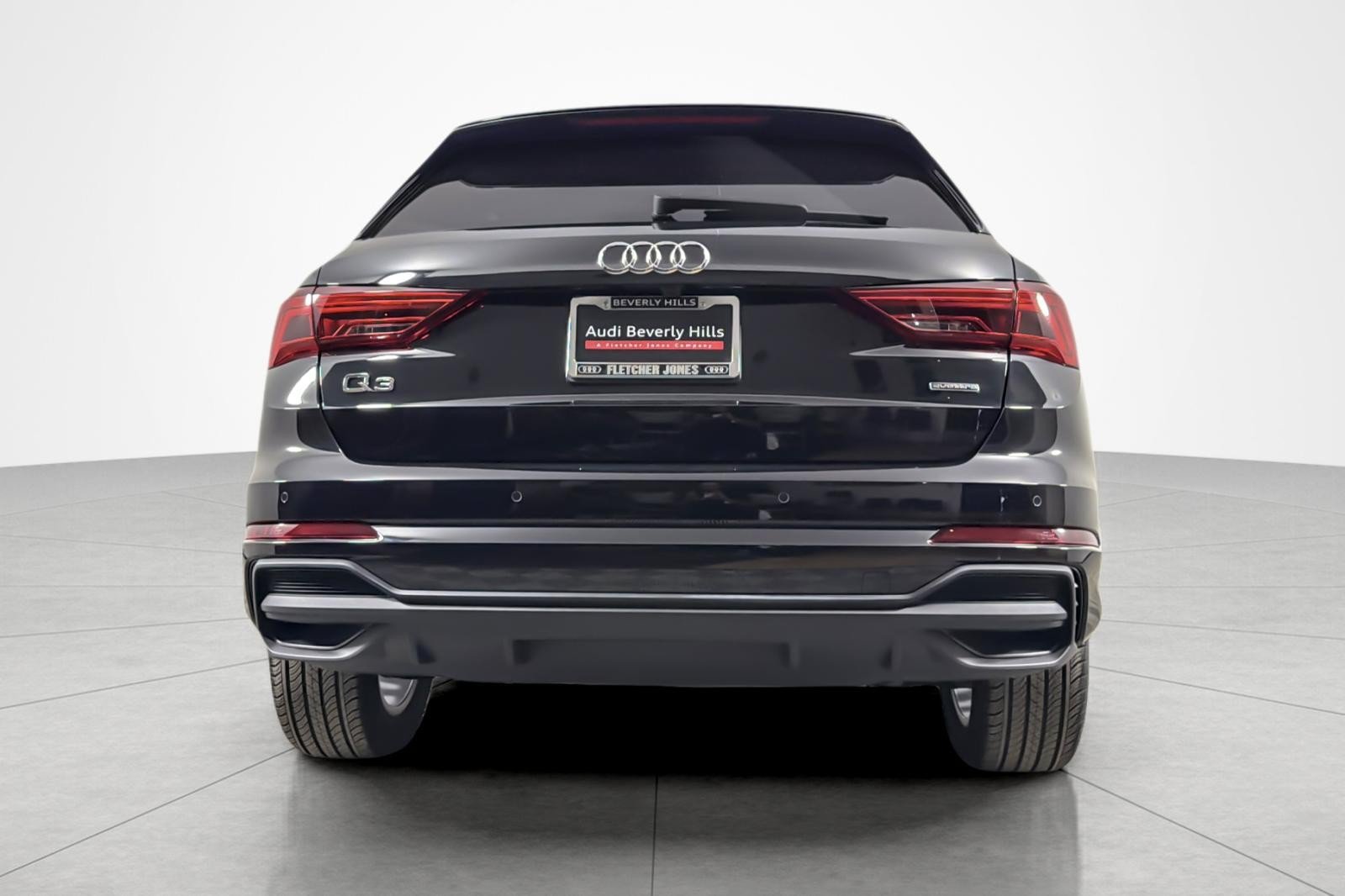 Used 2025 Audi Q3 2.0T Premium Plus w/ Premium Plus Package AWD/4WD image 4