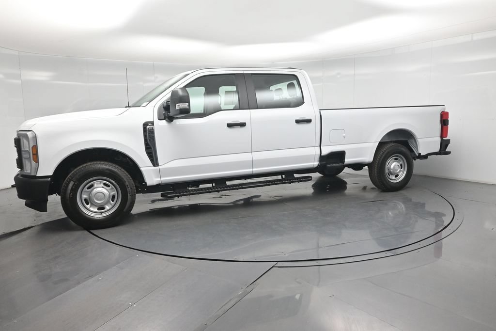 New 2026 Ford F250 XL w/ 360-Degree Camera Package RWD image 24