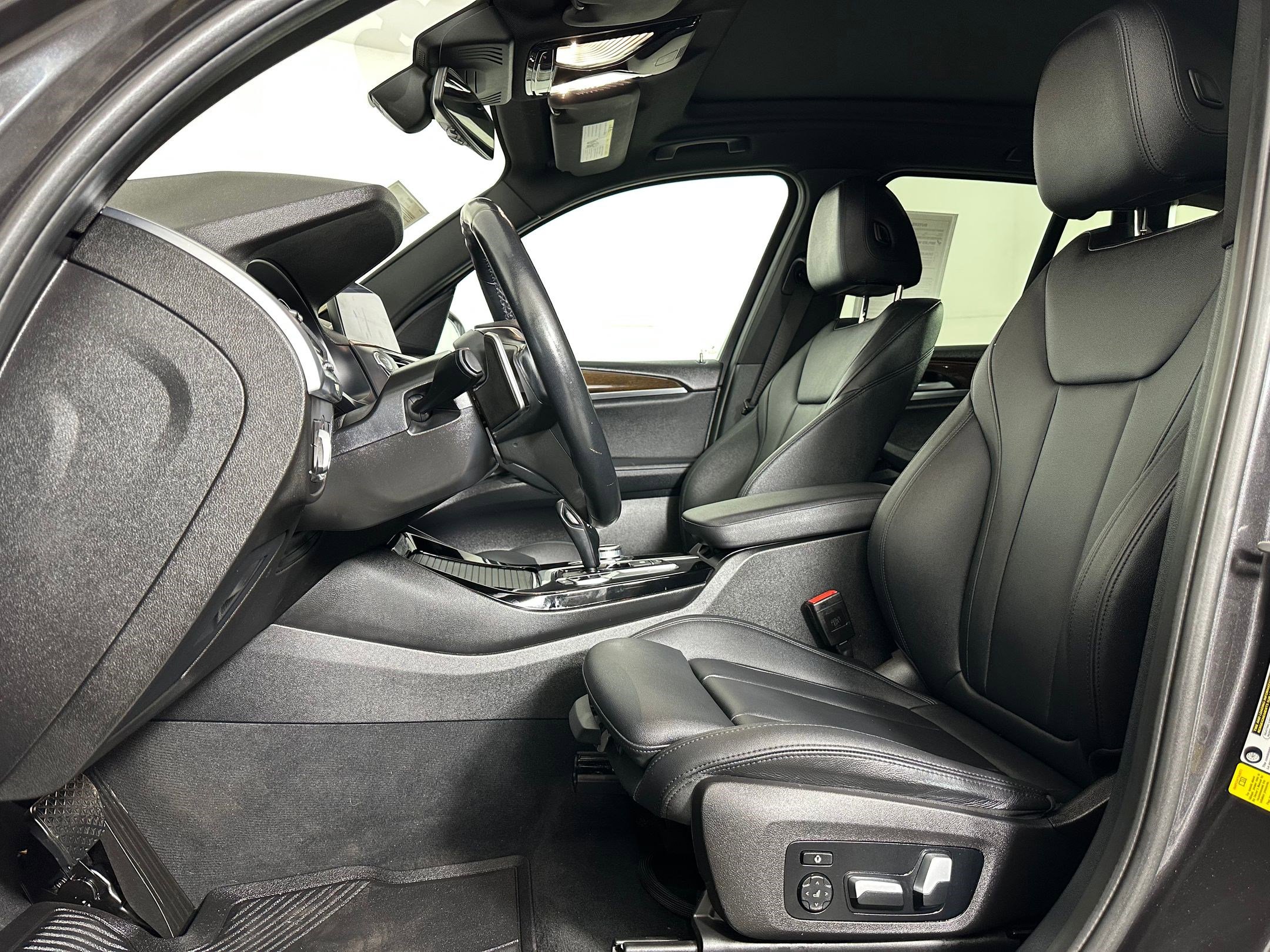 Used 2021 BMW X3 sDrive30i w/ Convenience Package image 4