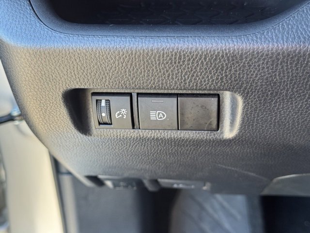 Used 2024 Toyota RAV4 LE image 22