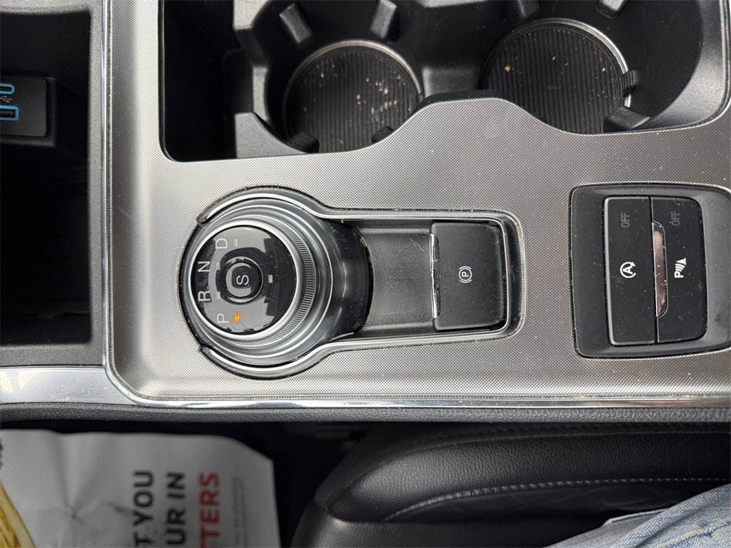 Used 2024 Ford Edge Titanium image 20