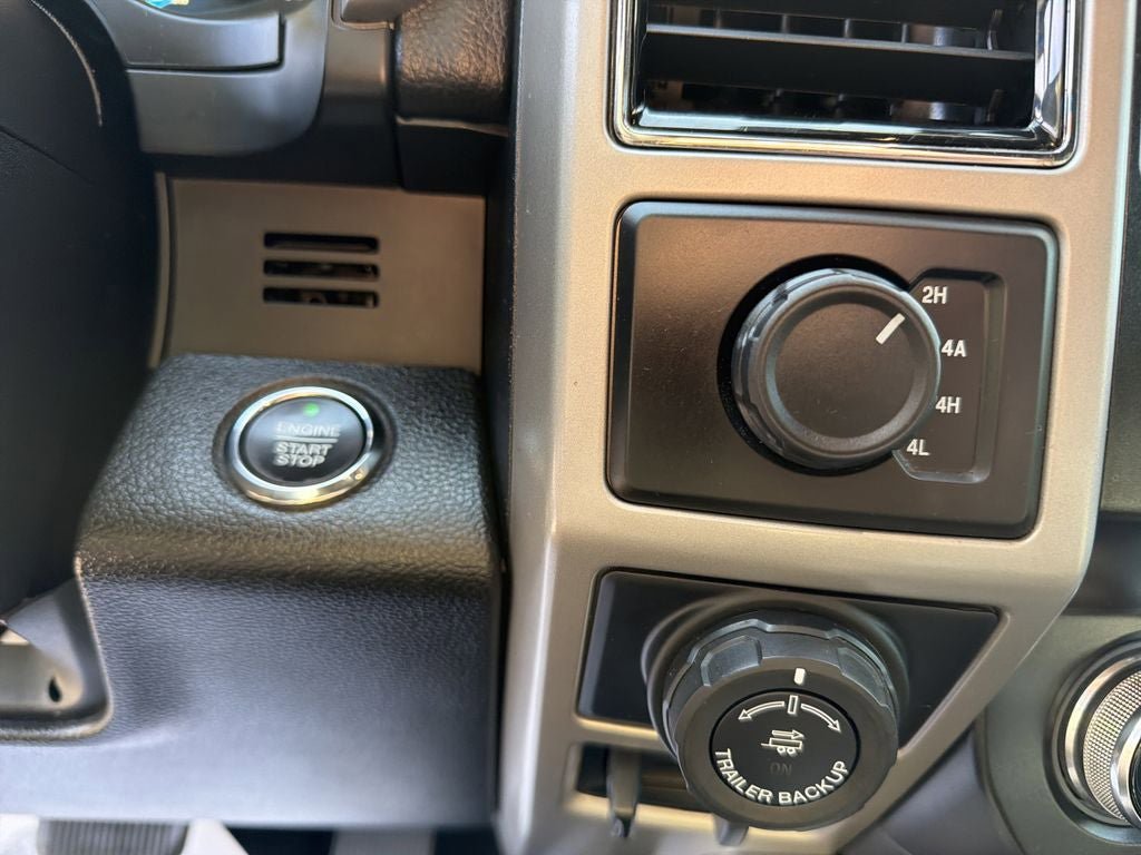 Used 2019 Ford F150 Lariat w/ Equipment Group 502A Luxury image 24