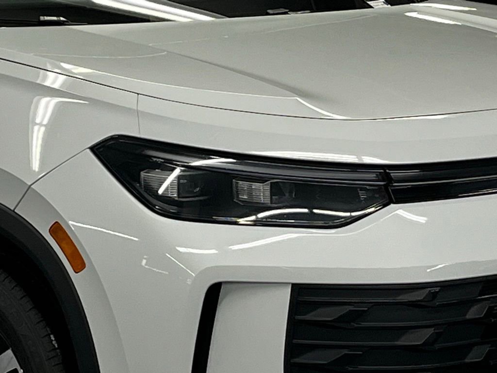 New 2025 Volkswagen Tiguan S image 40