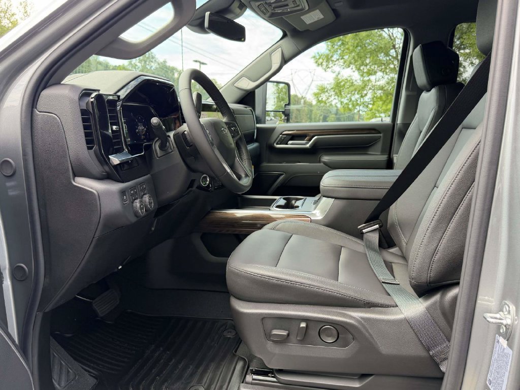 New 2026 Chevrolet Silverado 2500 LT w/ Trail Boss Package AWD/4WD image 15