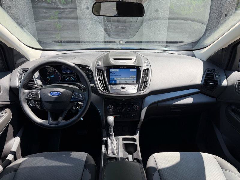 Used 2017 Ford Escape SE w/ Equipment Group 201A AWD/4WD image 10