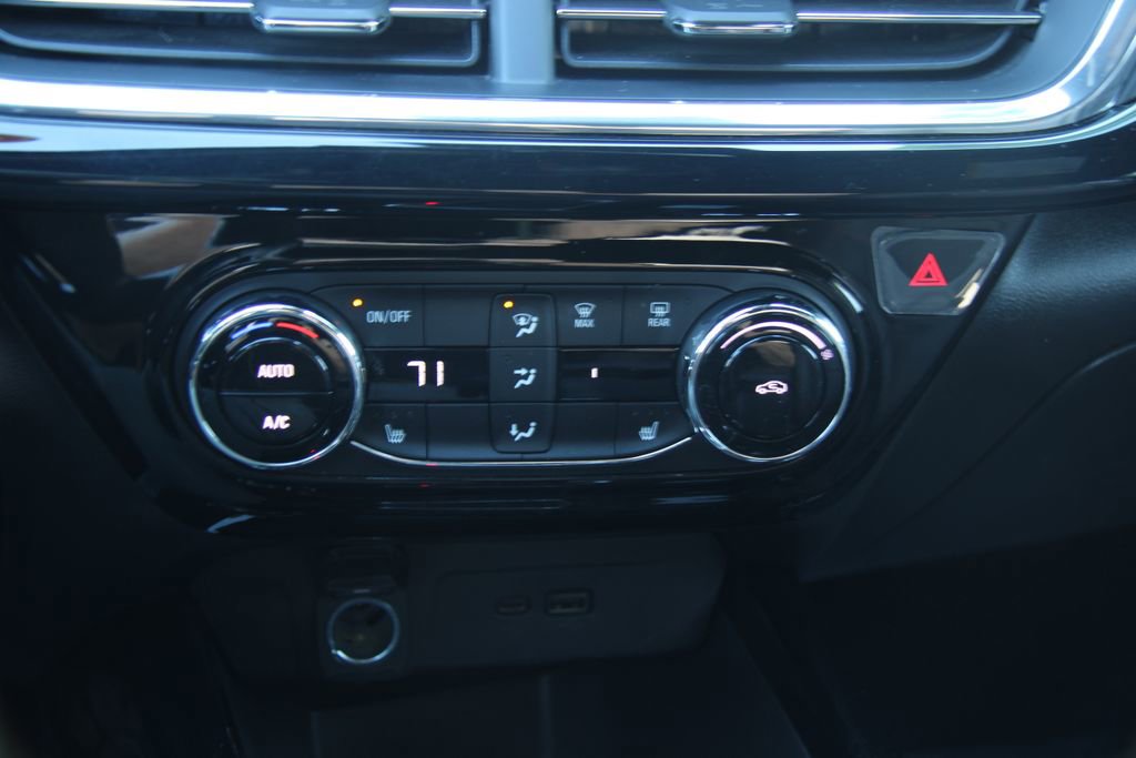 Used 2025 Chevrolet Trax RS image 22