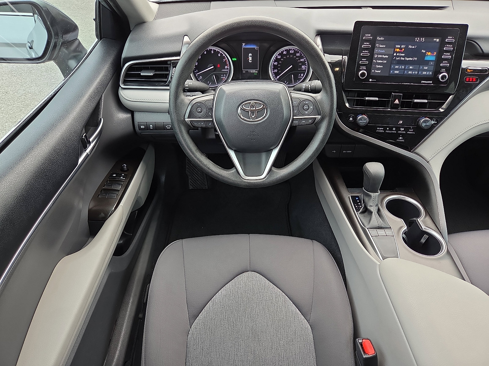 Used 2024 Toyota Camry LE w/ Convenience Package image 11