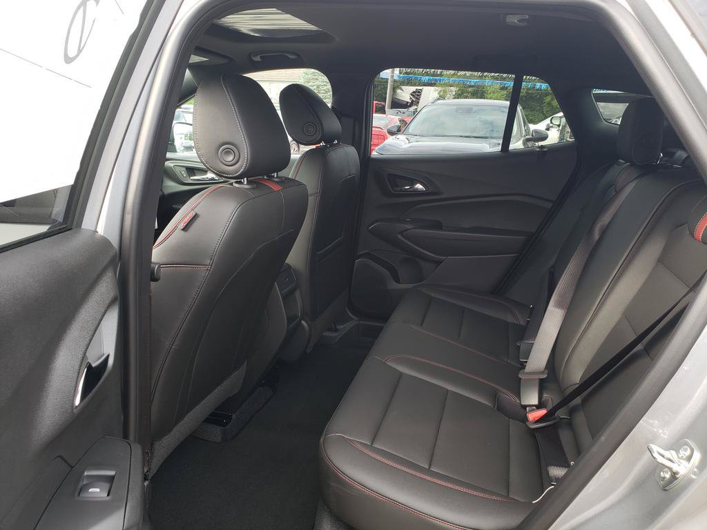 New 2026 Chevrolet Trax RS w/ Sunroof Package FWD image 15