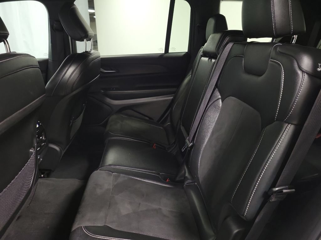 Used 2024 Jeep Grand Cherokee L Laredo AWD/4WD image 23