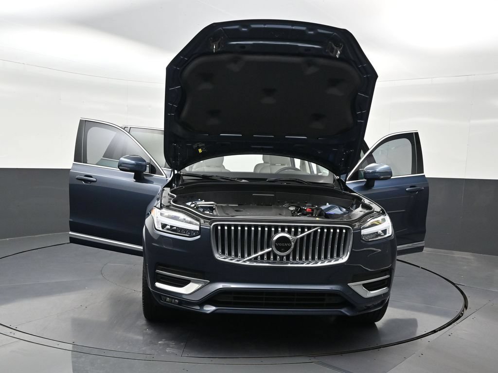 Used 2023 Volvo XC90 B6 Plus w/ Protection Package Premier AWD/4WD image 38