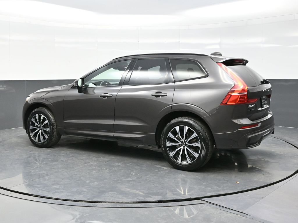Used 2025 Volvo XC60 B5 Plus w/ Climate Package AWD/4WD image 4