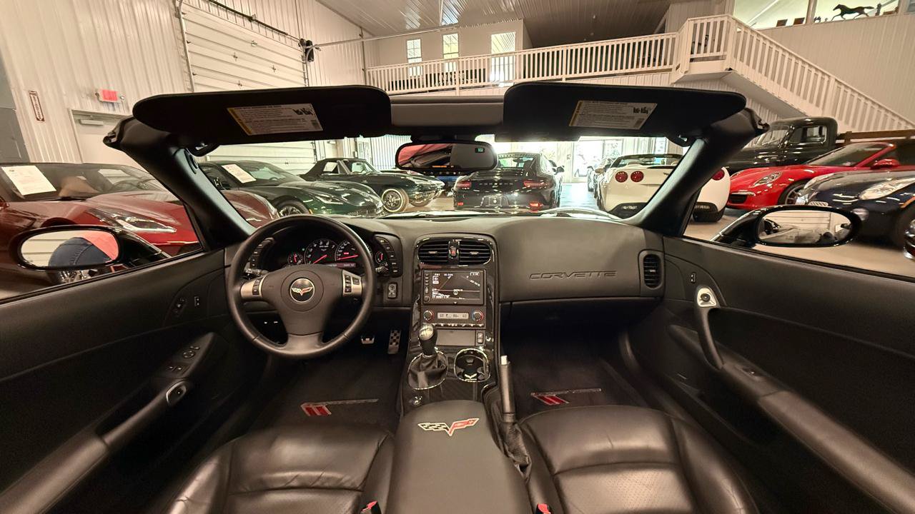 Used 2010 Chevrolet Corvette Grand Sport w/ Preferred Equipment Group RWD image 21