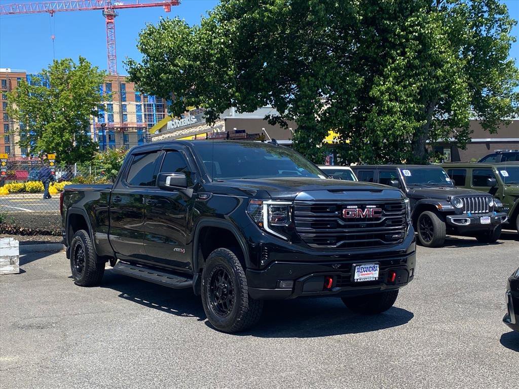 Used 2023 GMC Sierra 1500 AT4 w/ AT4 Premium Package
