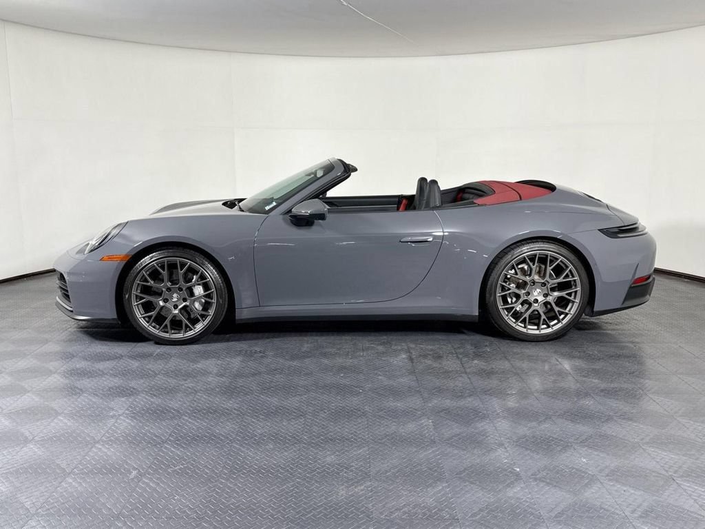 Certified 2025 Porsche 911 Carrera RWD image 2