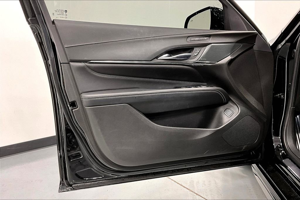 Used 2023 Cadillac CT4 V Blackwing w/ Driver Assist Package image 21