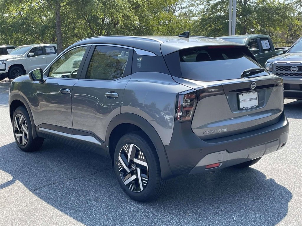 New 2026 Nissan Kicks SV image 3