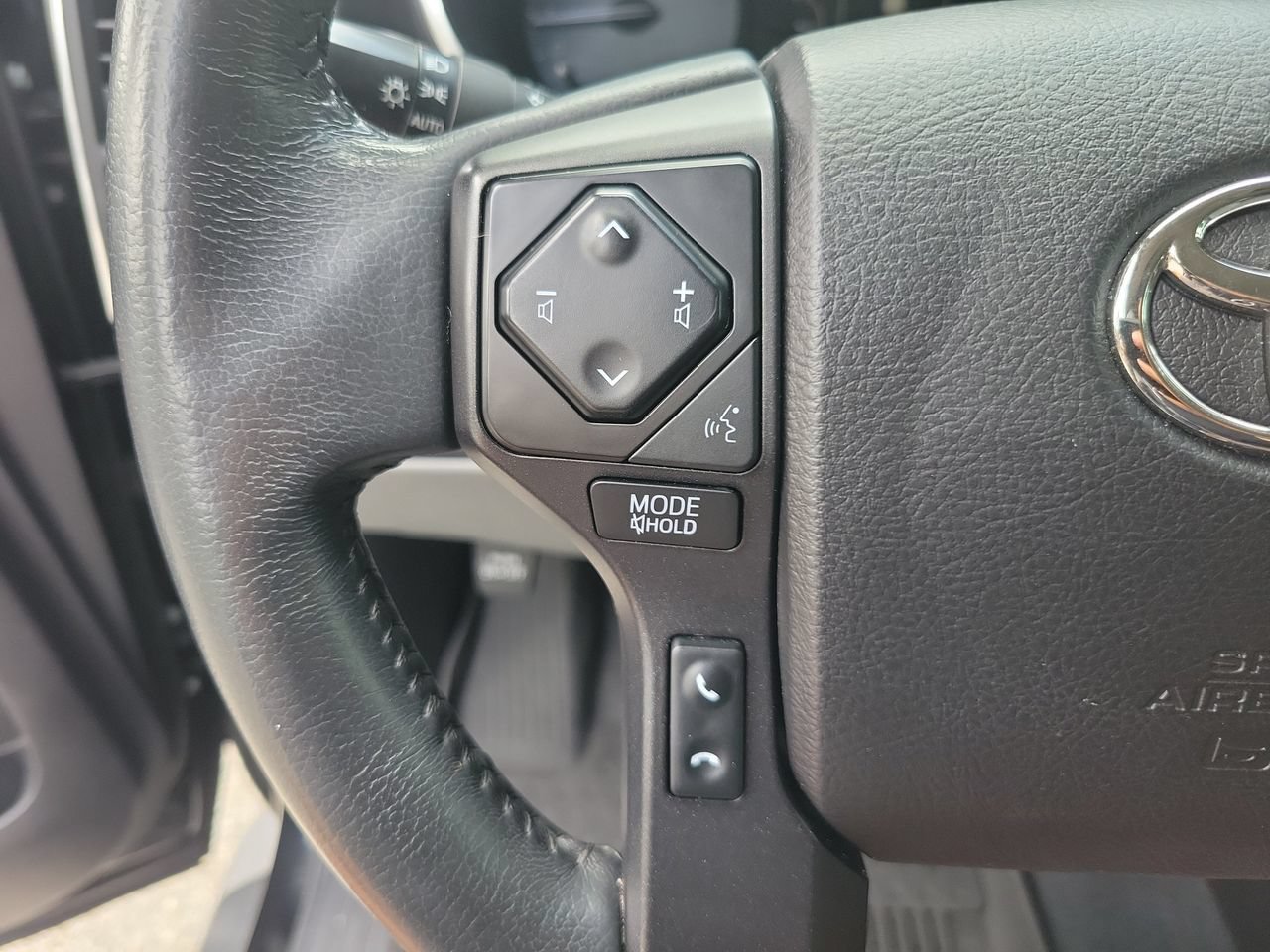Used 2021 Toyota Sequoia Platinum AWD/4WD image 18