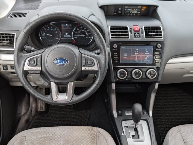 Used 2017 Subaru Forester 2.5i Premium AWD/4WD image 21