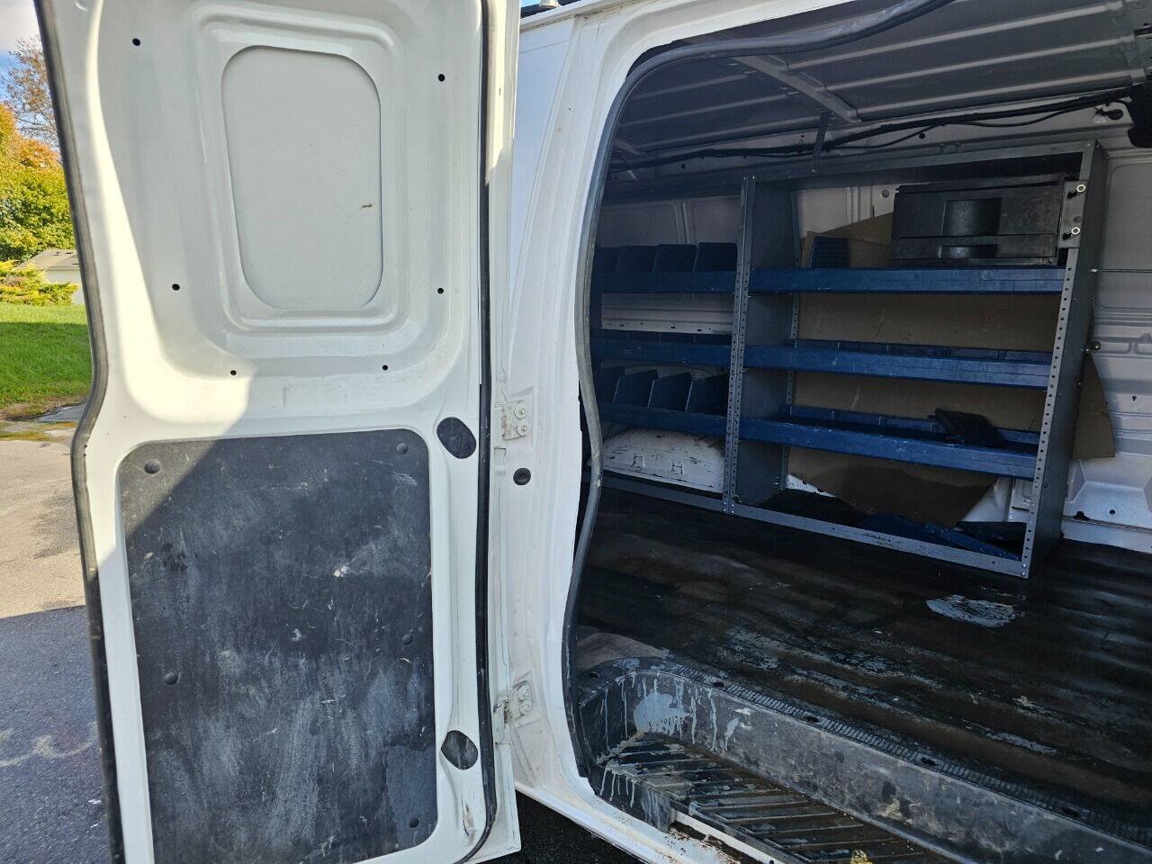 Used 2014 Ford E-250 and Econoline 250 w/ Commercial Cargo Van Package RWD image 27