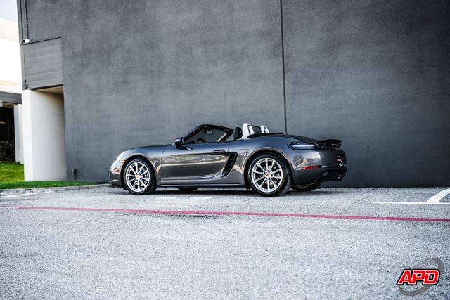 Used 2021 Porsche 718 Boxster RWD image 41