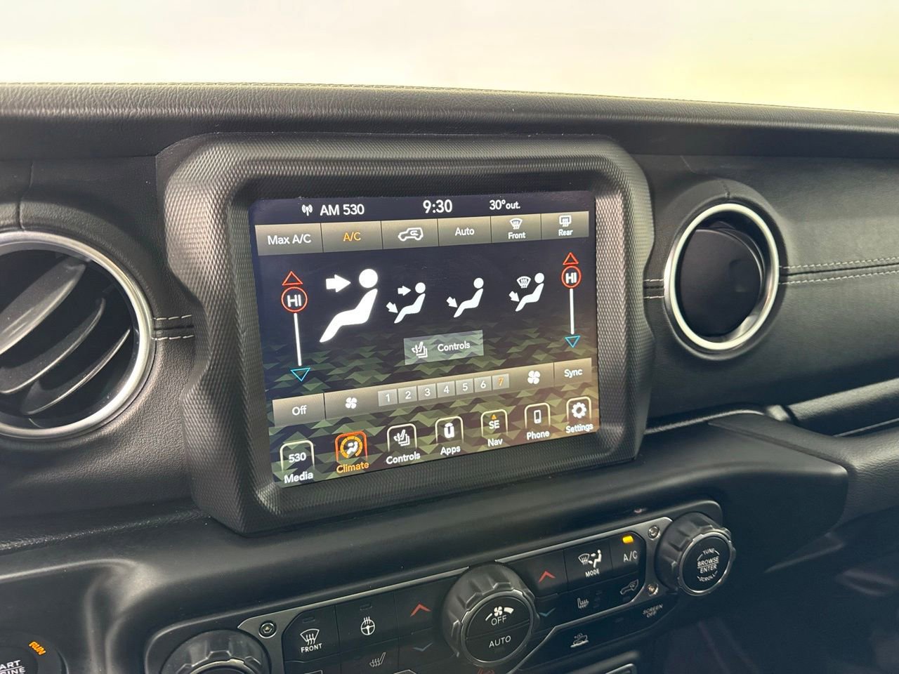 Used 2022 Jeep Wrangler Unlimited Sahara w/ Dual Top Group image 16