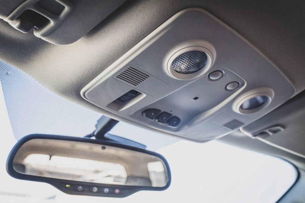 Used 2016 GMC Acadia Denali image 19