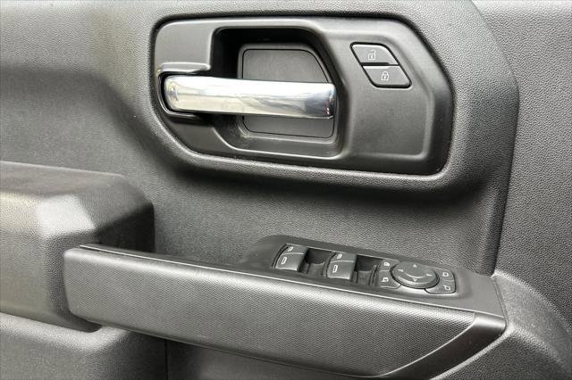 Used 2020 Chevrolet Silverado 2500 Custom w/ Custom Value Package image 10