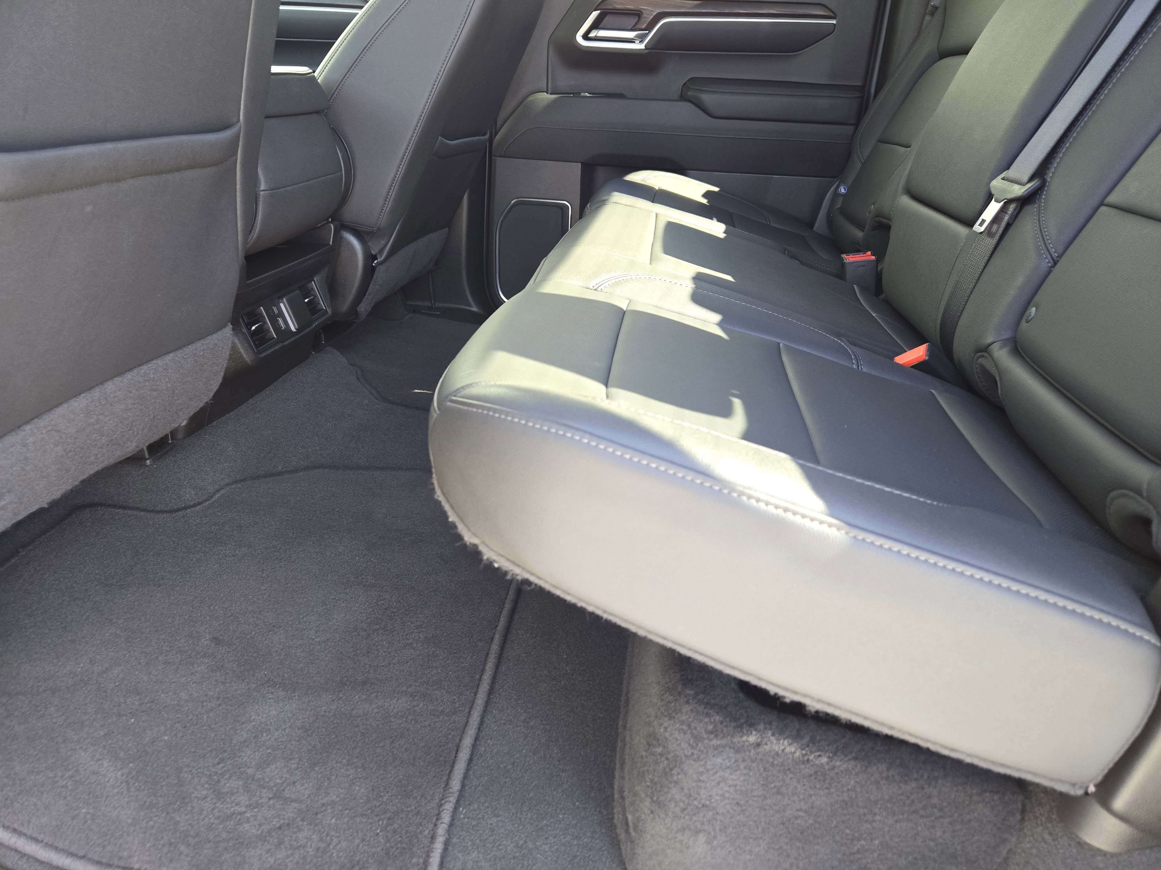 Used 2024 GMC Sierra 1500 SLT image 33