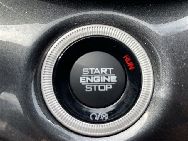 Used 2023 Jeep Grand Cherokee Altitude image 16