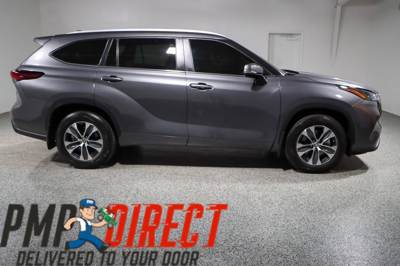 Used 2024 Toyota Highlander XLE image 6