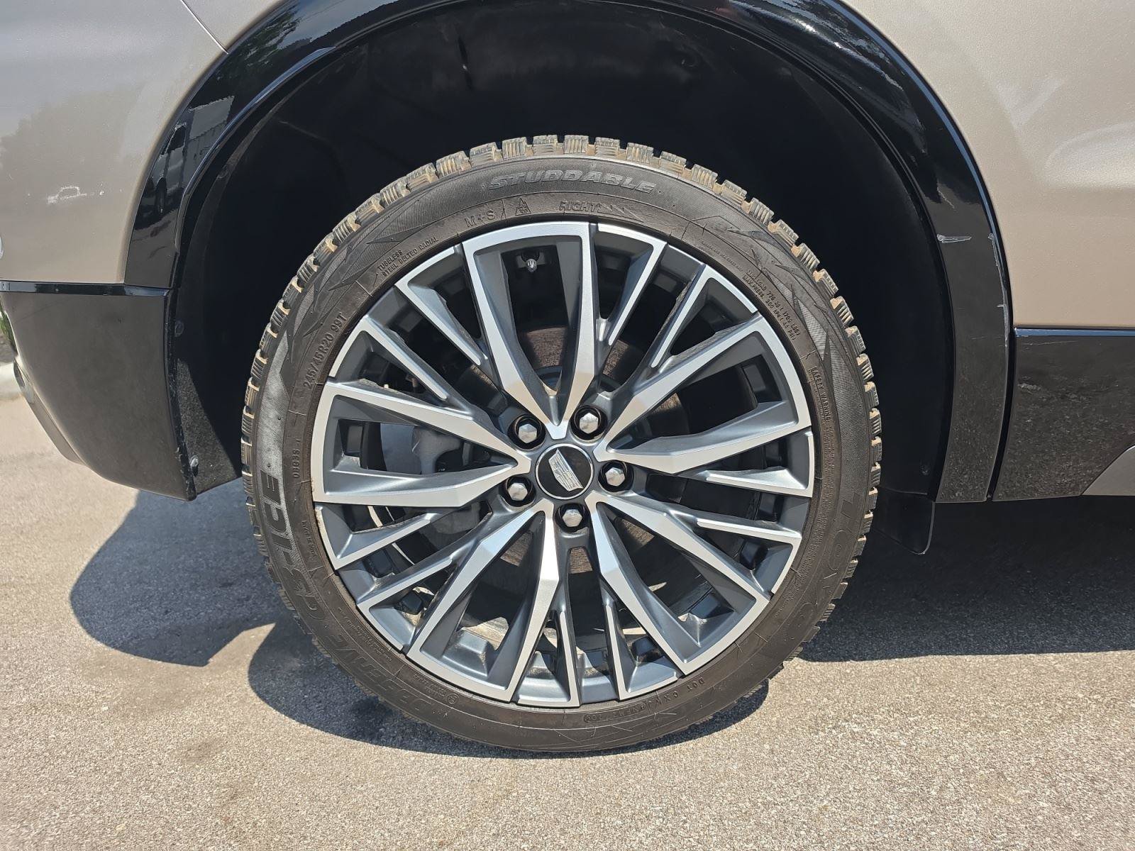 Used 2024 Cadillac XT4 Sport AWD/4WD image 30