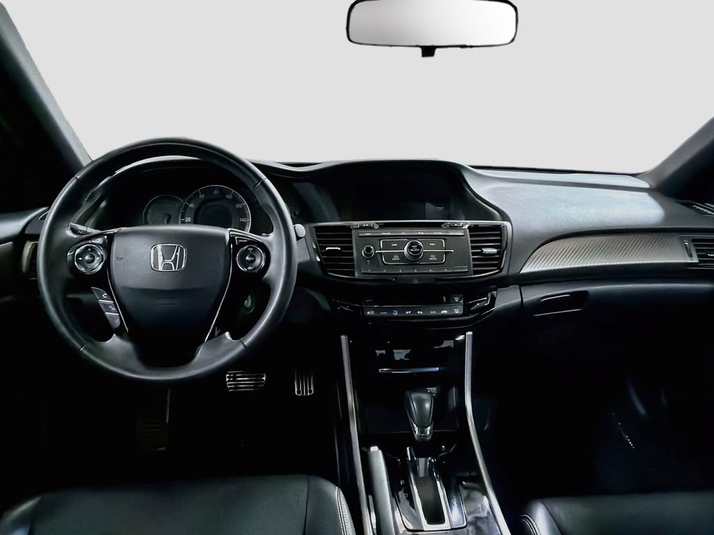Used 2016 Honda Accord Sport image 21
