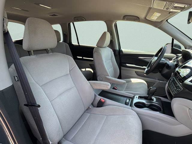 Used 2017 Honda Pilot EX image 16