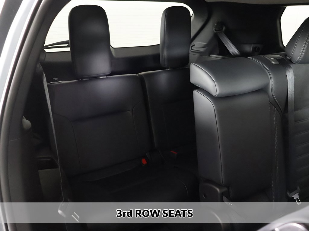 New 2025 Mitsubishi Outlander SE image 10