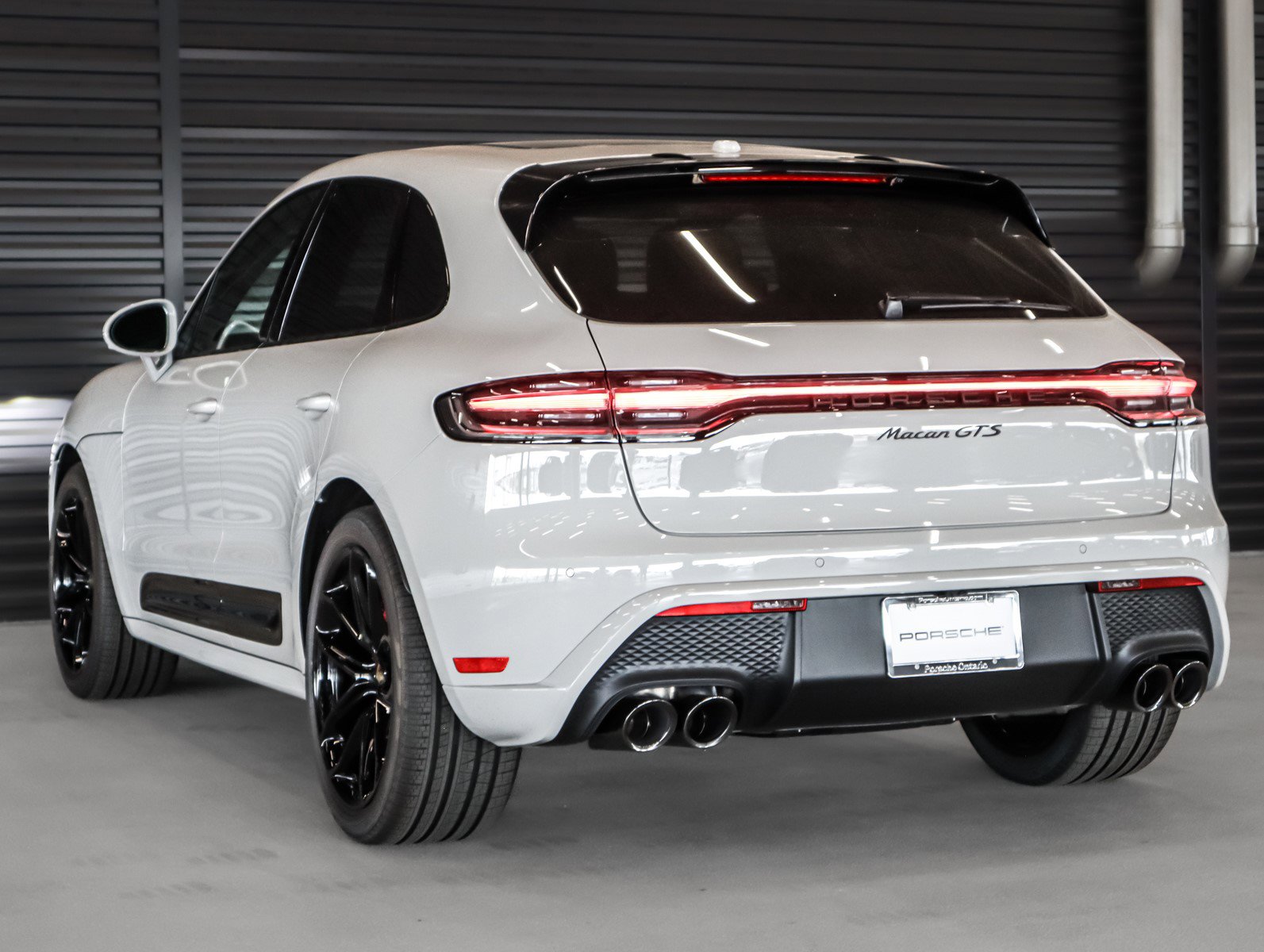 New 2026 Porsche Macan GTS image 3