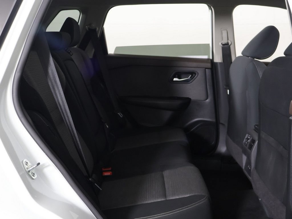 Used 2023 Nissan Rogue SV AWD/4WD image 27