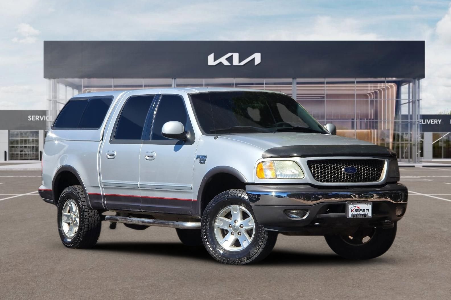 Used 2003 Ford F150 XLT AWD/4WD image 2