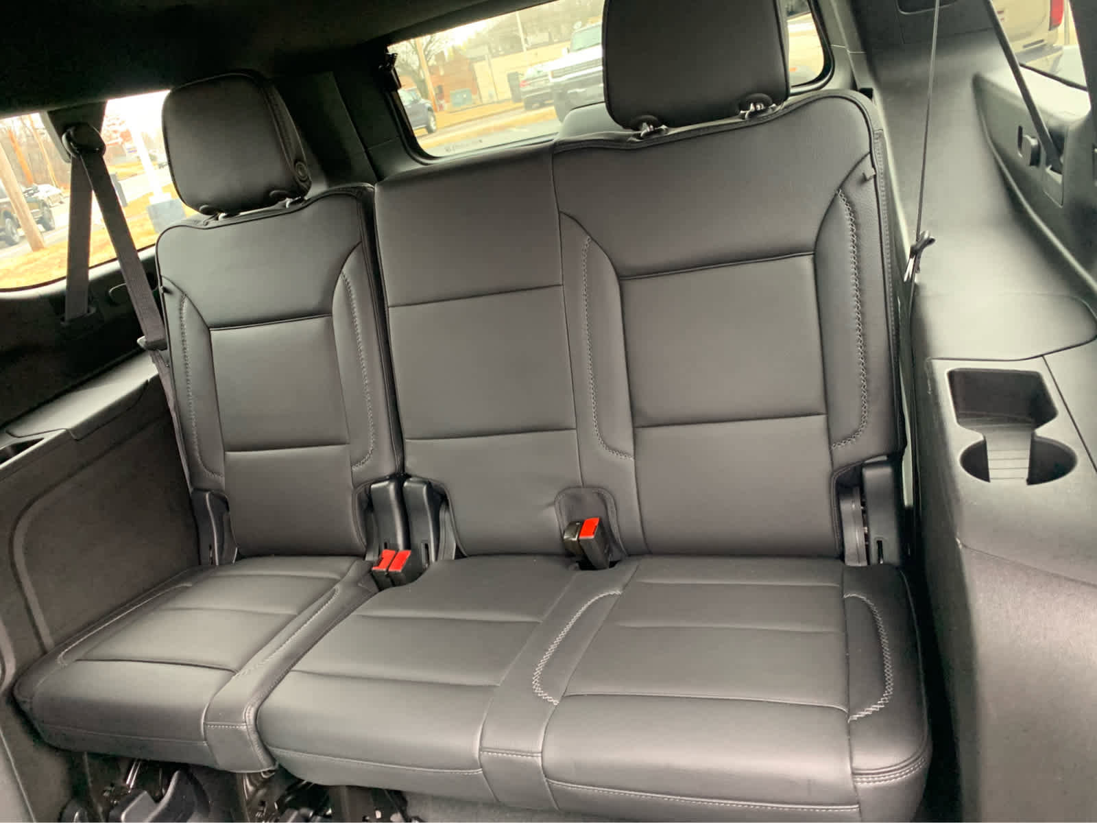 Used 2024 GMC Yukon XL Denali image 24