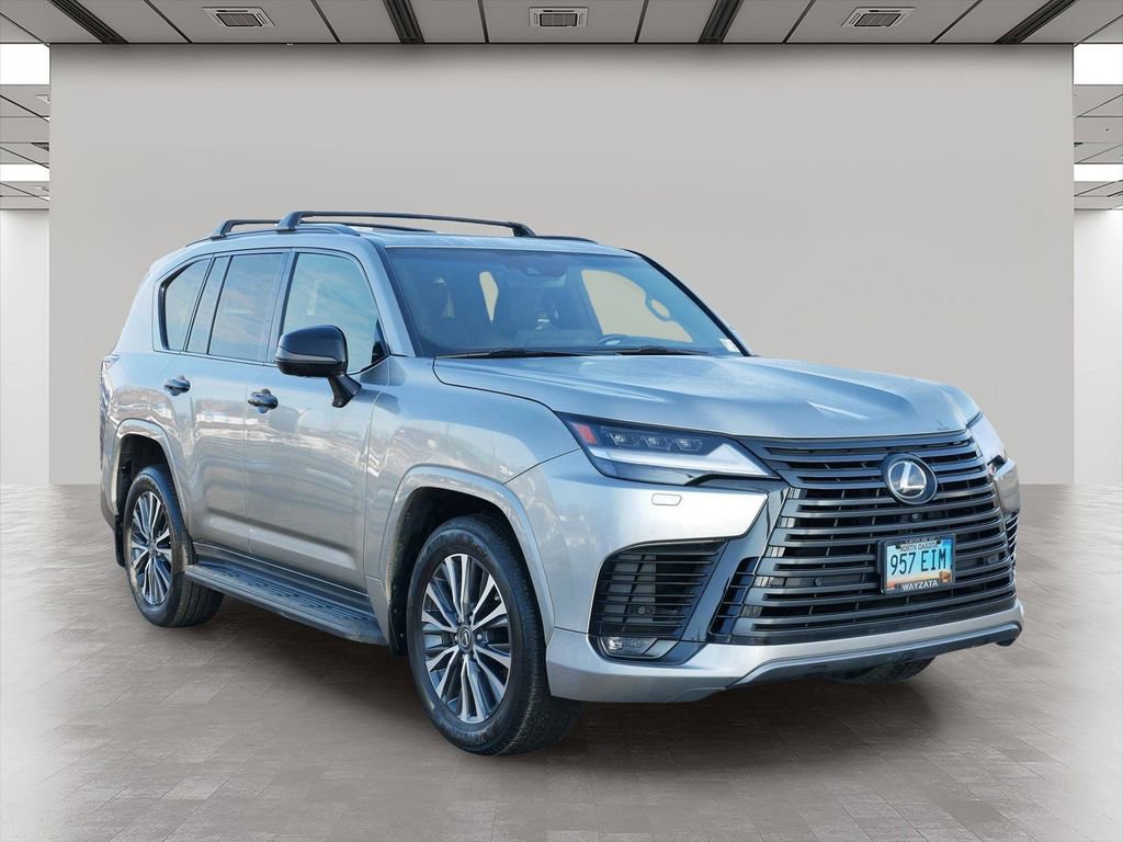 Used 2022 Lexus LX 600 4WD w/ Appearance Package image 1