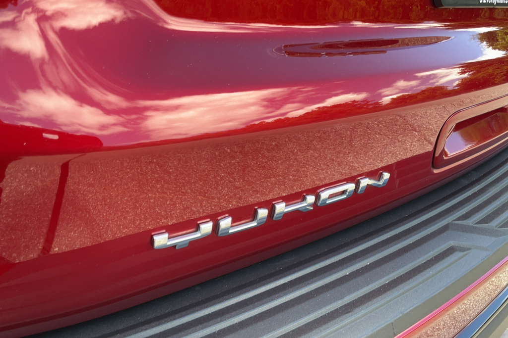 Certified 2024 GMC Yukon SLE RWD image 28