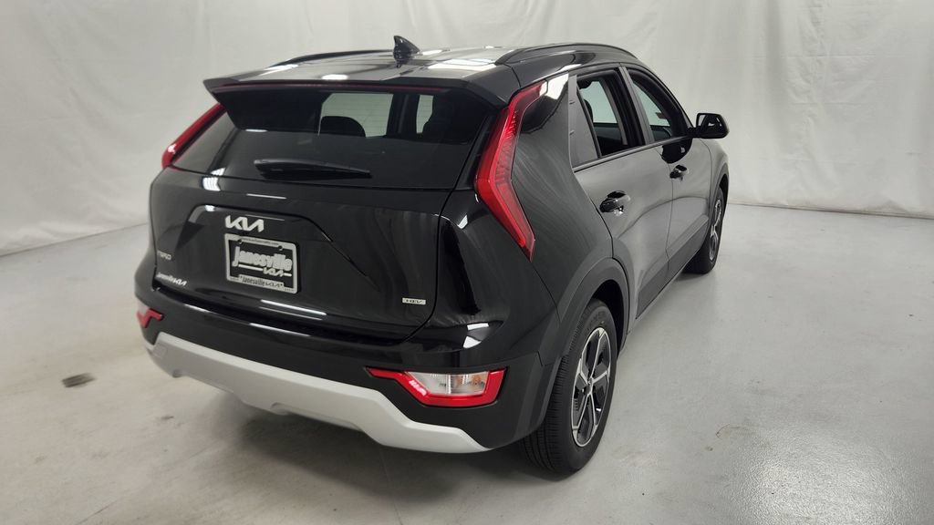 New 2026 Kia Niro LX FWD image 3