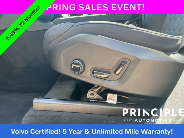 Certified 2025 Volvo XC90 B5 Plus AWD/4WD image 31