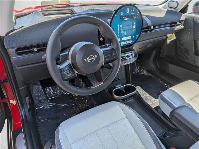 Certified 2025 MINI Cooper 2-Door Hardtop FWD image 3